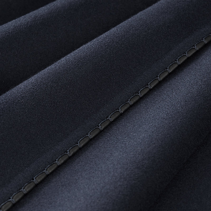 マフラー レザーパイピング | Hermès - エルメス-公式サイト